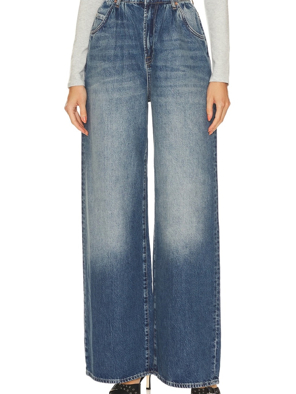 GRLFRND Chloe Super High Rise Pleated Wide Leg Jeans 32 NWT